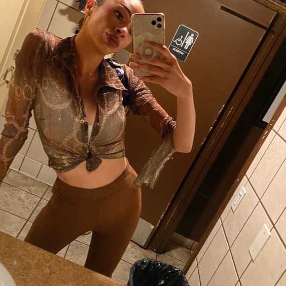 Button down sheer design shirt with bell sleeves - Picture 3 of 8